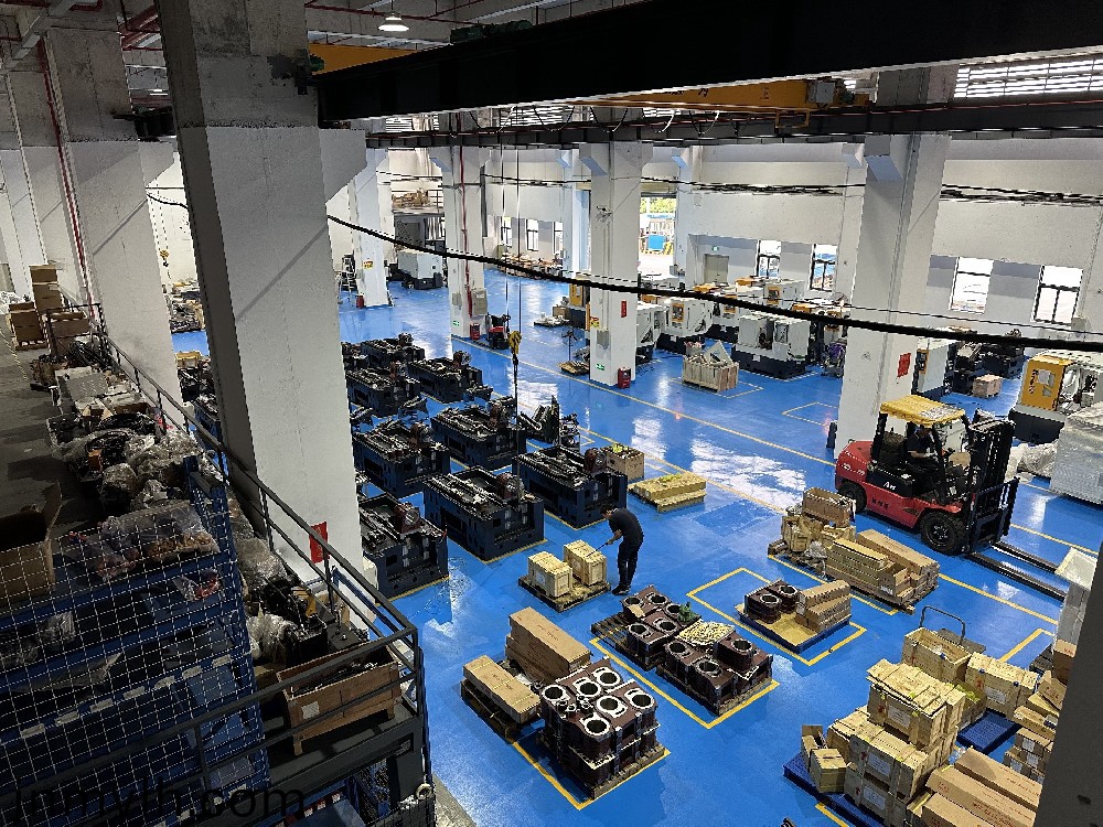 裝(zhuang)配(pei)二車(chē)(che)間